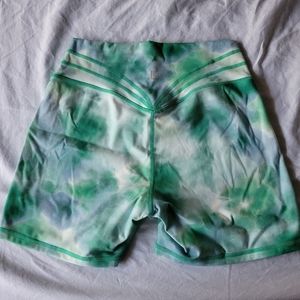 (Hold) Green Swirl Legacy Shorts- NWOT